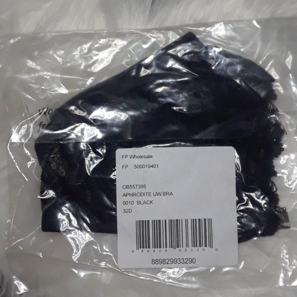 Last 2! FP Aphrodite T-Back Underwire Bra Black - Picture 9 of 16